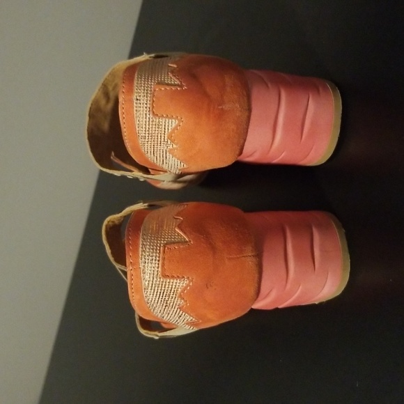 Maciejka Size 37 multi coloured heels - Picture 4 of 5